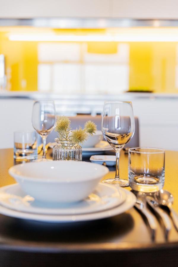 Fraser Suites Sydney Exterior foto Tableware