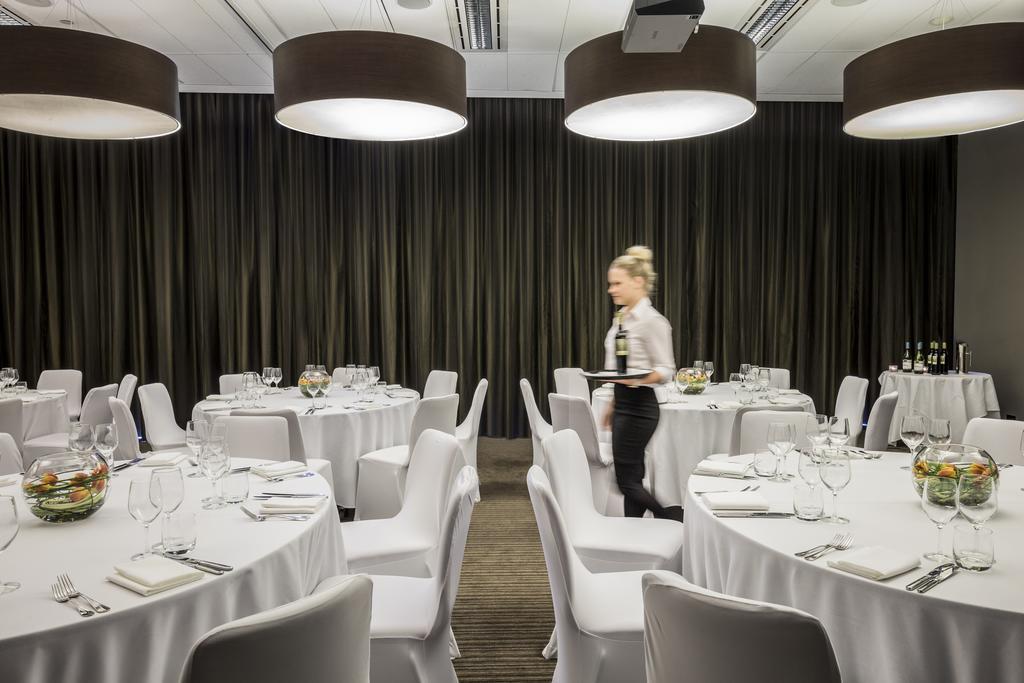 Fraser Suites Sydney Exterior foto The ballroom at the Hotel